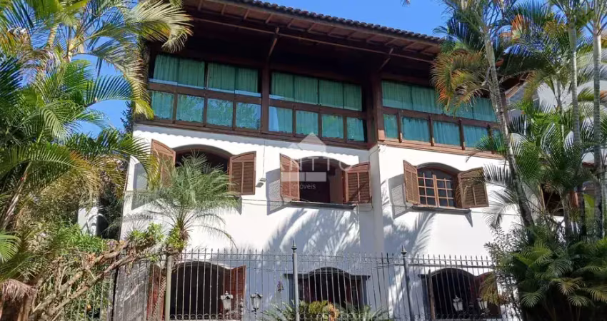 Casa triplex no alto dos passocom área gourmet e piscina