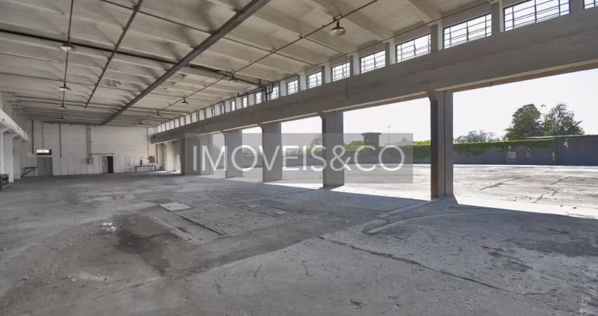 Galpão Logística para Locação com TERRENO:  3.700 m² e 1.361,00 m²  de AC no Jaguaré - Confira!