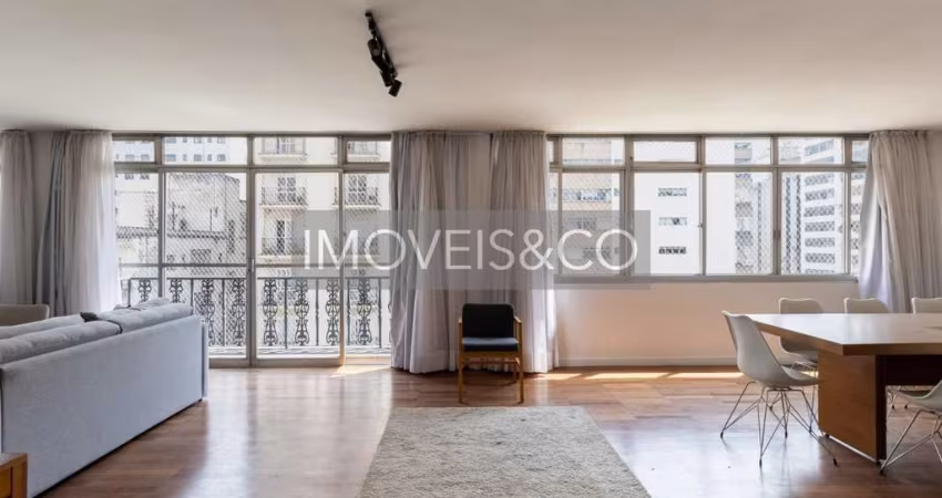 Apartamento para locação de Alto Padrão na cidade de  e no bairro  com 227,00 m² de área