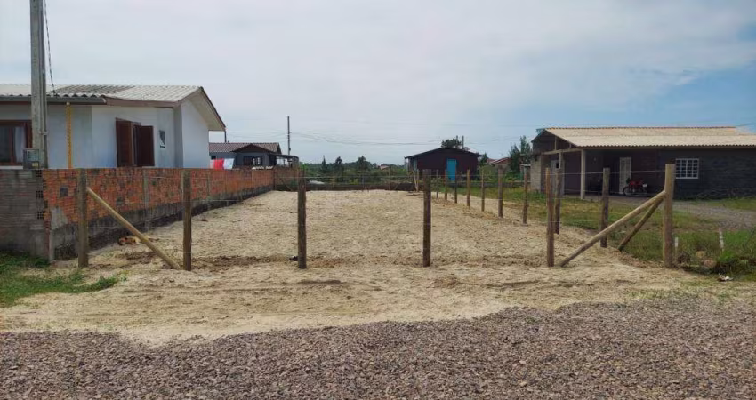 Terreno à venda no Bairro Praia Capão do Cravo