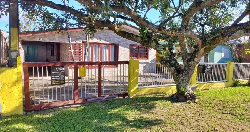 Casa 03 Dorm à venda no Bairro Rosa do Mar com 95 m² de área privativa - 1 vaga de garagem