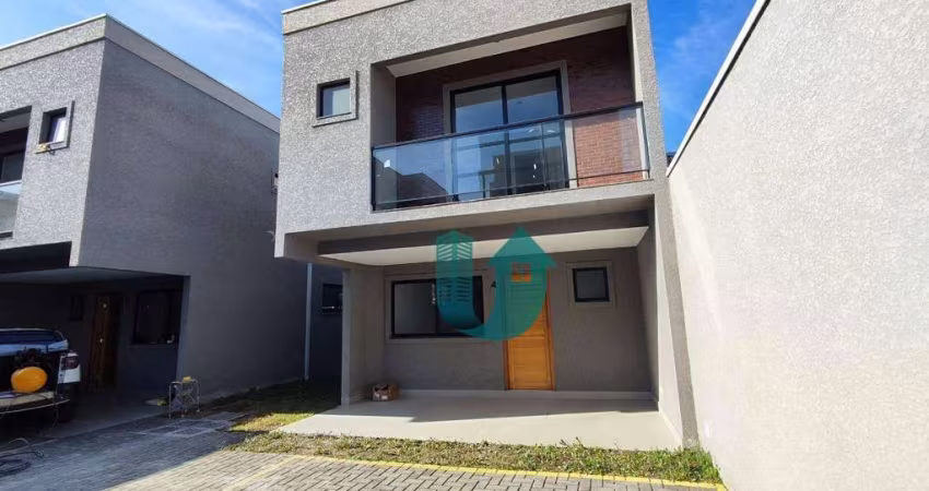 Sobrado novo interno em condomínio com 3 quartos sendo 1 suite e 2 vagas- Boa Vista
