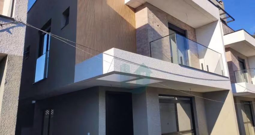 Sobrados triplex com 3 quartos com suite e 2 vagas - hauer