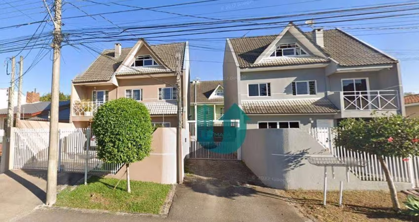 Sobrado triplex em condomínio com 3 quartos, sendo 1 suite e 2 vagas - Guaíra