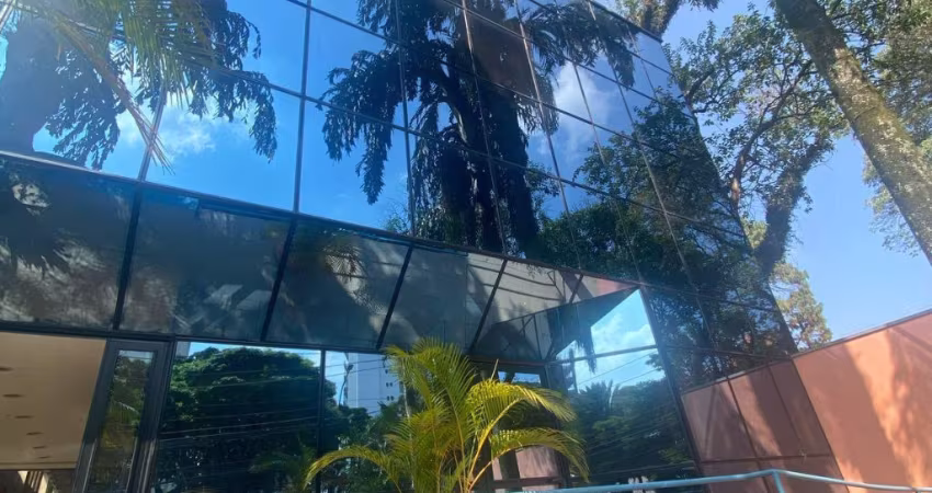 Prédio comercial 1.250 m² área útil na Av. Indianópolis para alugar.