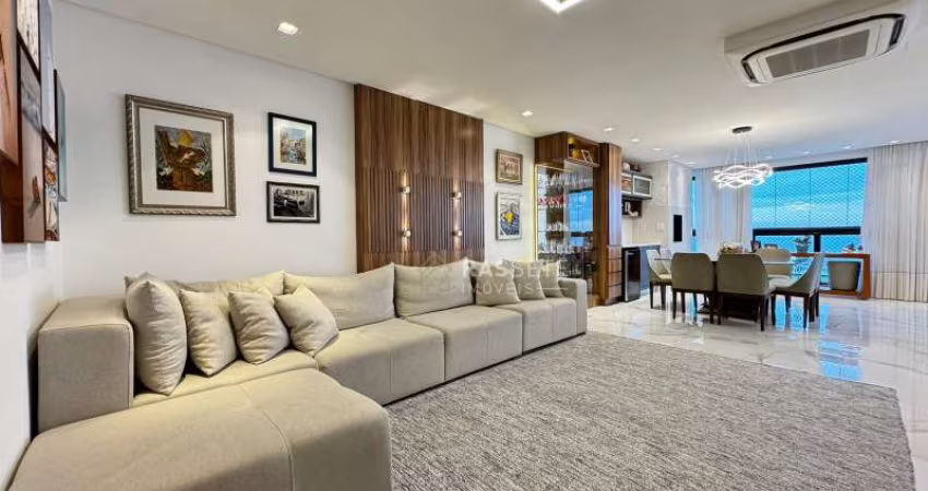 APARTAMENTO FRENTE MAR FINAMENTE MOBILIADO E DECORADO NO RESIDENCIAL ILHA DE MANHATTAN
