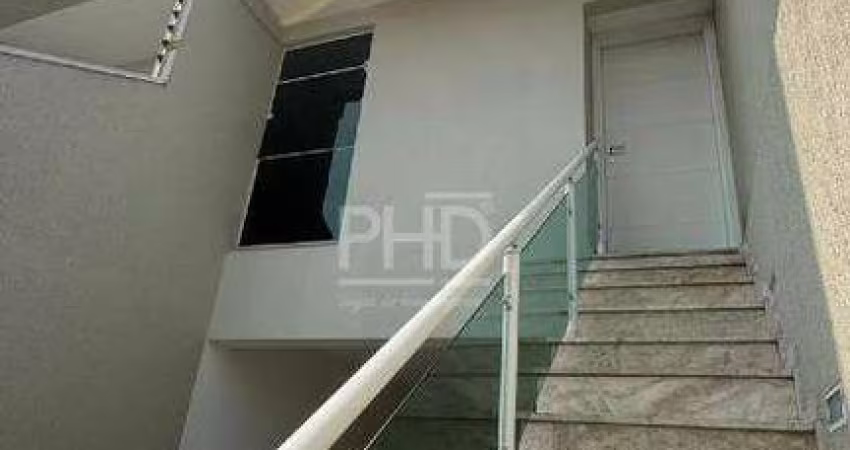 Sobrado à Venda, com 181m2, 3 Quartos, 1 Suíte, Lavabo, 5 Vagas, Vila Camilópolis, Santo André