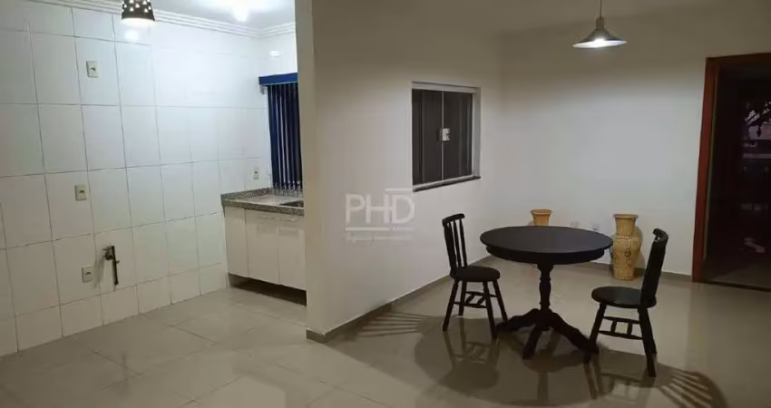 Cobertura com 2 dorms, área gourmet e quintal para pets – 150m² de conforto e funcionalidade'