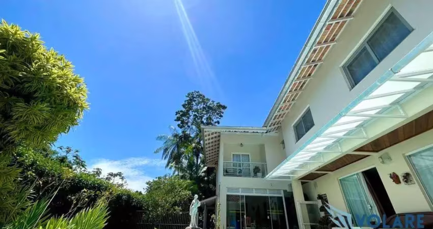Casa ampla bem localizada próximo ao centro