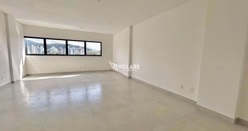 SALA COMERCIAL PARA LOCAÇÃO COM 40 m², NO CENTRO DE BLUMENAU!