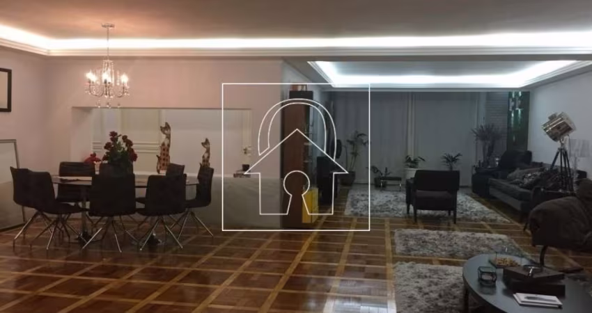 Apartamento de 230m² à venda no Jardim Paulista