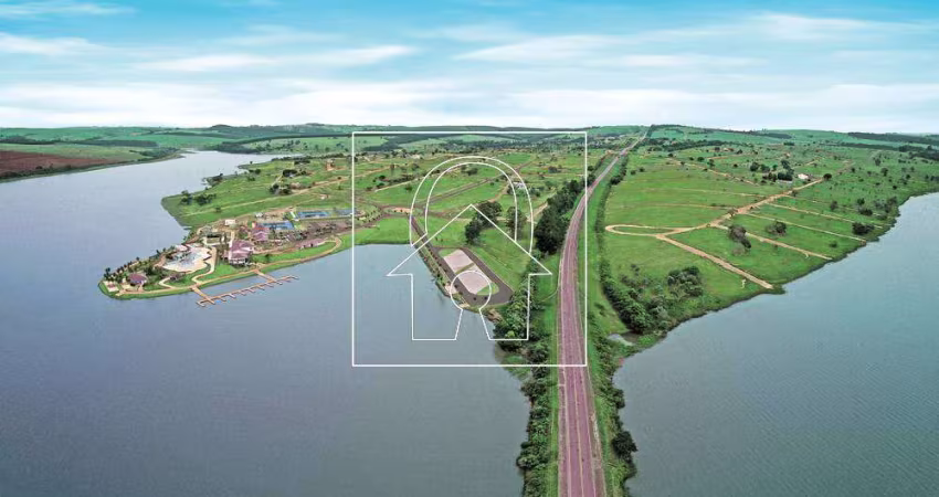 Lote de 588m² à venda no Condomínio Terras de Santa Cristina II