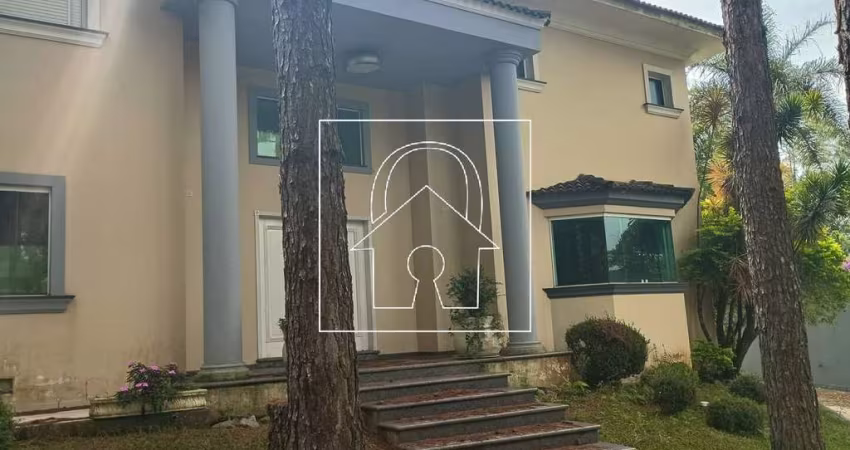 Mansão com 5 suítes para alugar na Serra da Cantareira