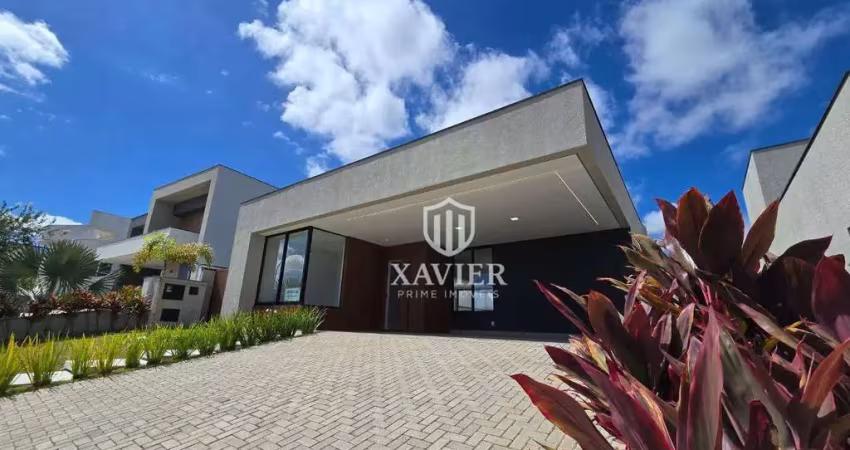 Casa Térrea Moderna com 3 Suítes, Escritório, Piscina Aquecida e Frente para Praça – Pronta para Morar no Alphaville!