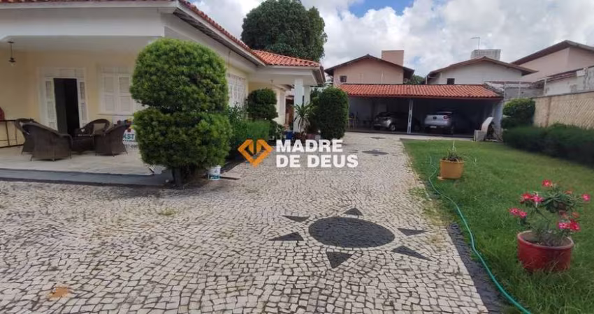 Casa em condomínio fechado com 4 quartos à venda na Homero Castelo Branco, 851, Cambeba, Fortaleza