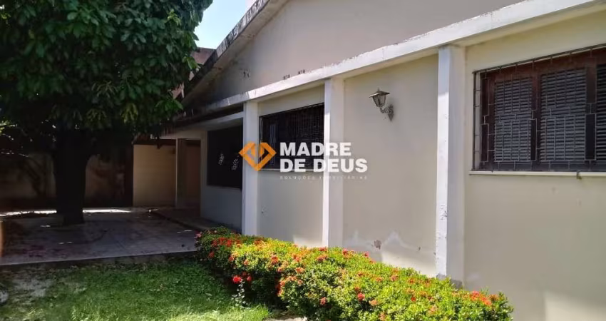 Casa com 4 quartos à venda na Rua Padre Leopoldo Fernandes, 211, Fátima, Fortaleza