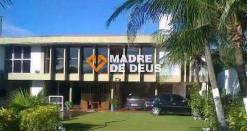Casa em condomínio fechado com 5 quartos à venda na Des. Péricles Ribeiro, 44, Loteamento Parque das Fontes, Aquiraz