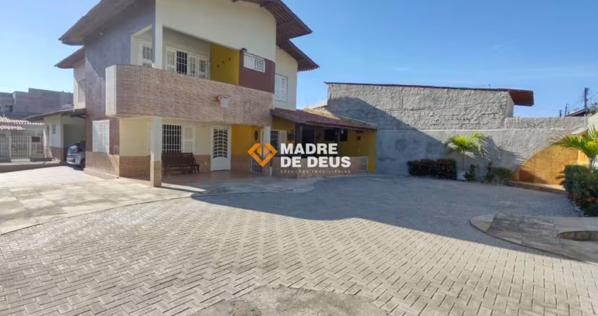 Casa com 3 quartos à venda na Avenida Conselheiro Gomes de Freitas, 3949, Sapiranga, Fortaleza