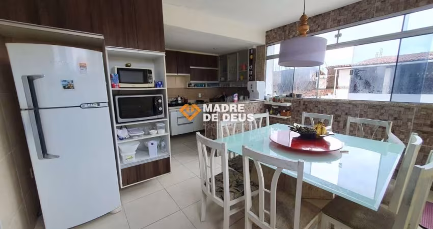 Casa com 4 quartos à venda na Fernandes  Benevides, 161, Cidade dos Funcionários, Fortaleza