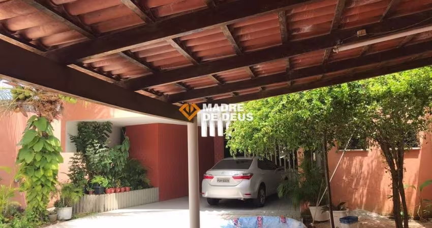 Casa com 3 quartos à venda na Rua Joaquim Lima, 917, Papicu, Fortaleza
