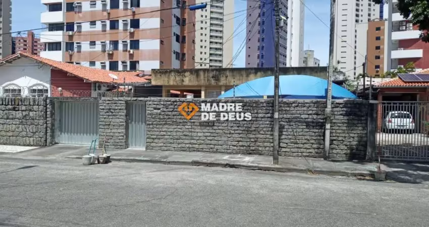 Casa em condomínio fechado com 4 quartos à venda na Rua Vilebaldo Aguiar, 404, Cocó, Fortaleza
