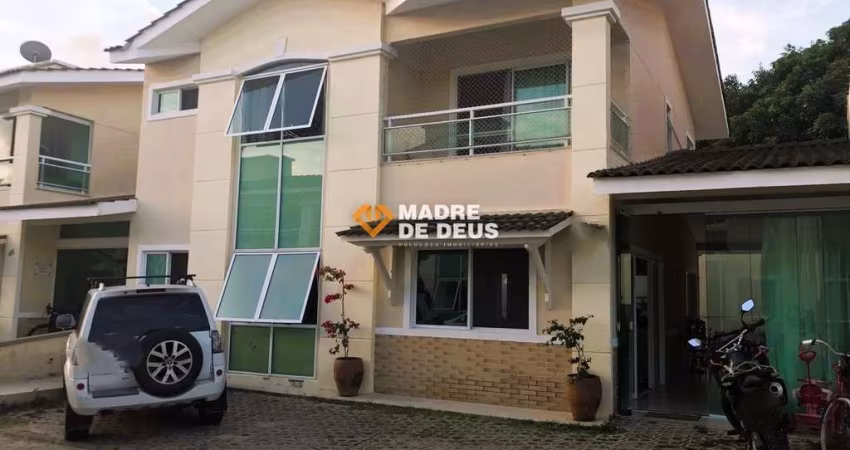 Casa em condomínio fechado com 4 quartos à venda na Avenida Odilon Guimarães, 4555, Lagoa Redonda, Fortaleza