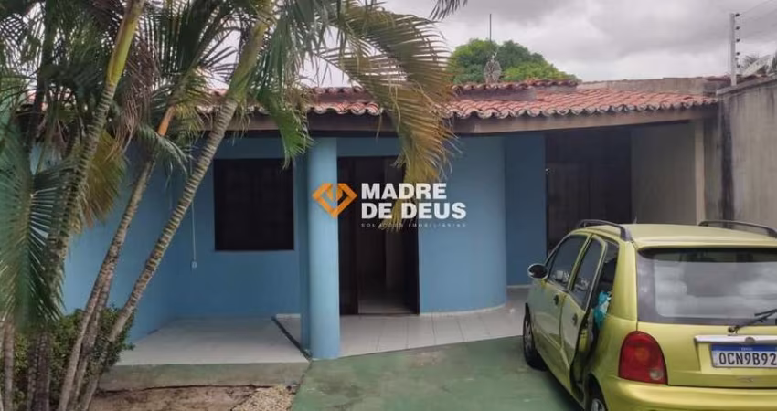 Casa em condomínio fechado com 3 quartos à venda na Castro Meireles, 250, Maraponga, Fortaleza