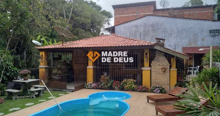 Chácara / sítio com 3 quartos à venda na Cel. Batista de Queirós, 1, Centro, Guaramiranga