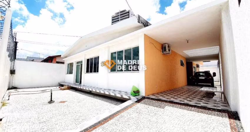 Casa em condomínio fechado com 4 quartos à venda na Professor Raimundo Vítor, 180, Parquelândia, Fortaleza