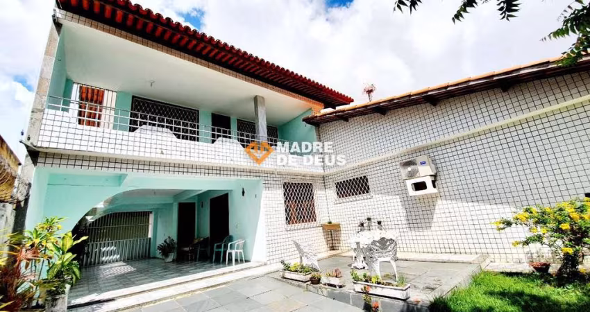 Casa em condomínio fechado com 4 quartos à venda na Professor Raimundo Vítor, 150, Parquelândia, Fortaleza