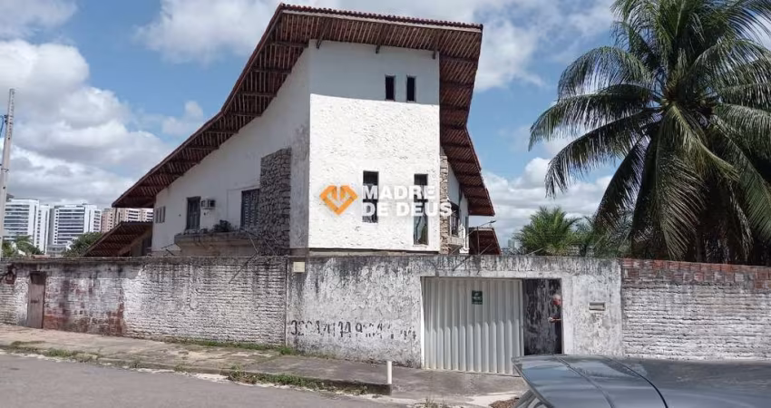 Casa em condomínio fechado com 4 quartos à venda na Rua Glaura Arruda Alcântara, 70, de Lourdes, Fortaleza
