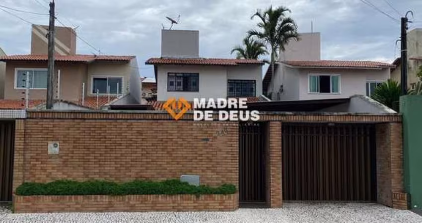 Casa em condomínio fechado com 4 quartos à venda na Magistrado Raul de Souza Girão, 240, Cambeba, Fortaleza