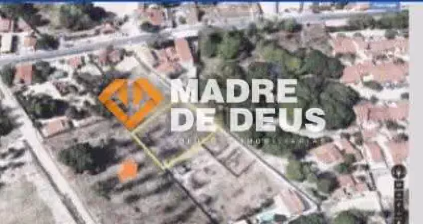 Terreno à venda na Travessa Alice Guimarães, 1, Lagoa Redonda, Fortaleza