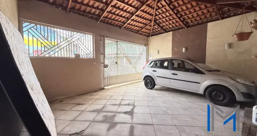 Casa térrea com quintal e garagem na vila margarida
