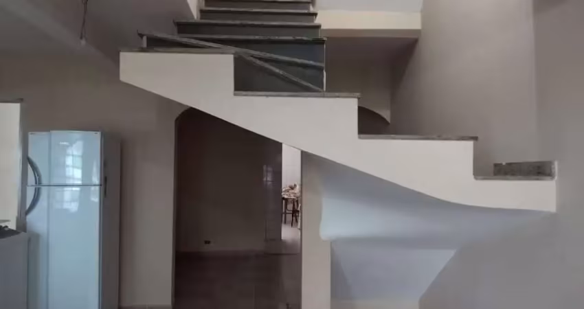 Casa com 4 quartos à venda na Rua Ribeirão Preto, 198, Centro, Diadema