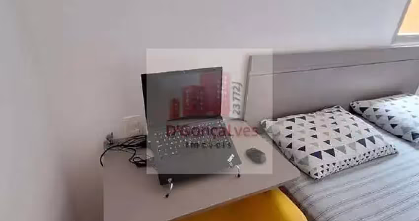 Lindo apartamento, todo reformado. planejados em todos os cômodos. cozinha com cooktop, forno, depurador. garagem livre e coberta, com depósitos para guardar coisas. sapateira em drywall com porta. mó