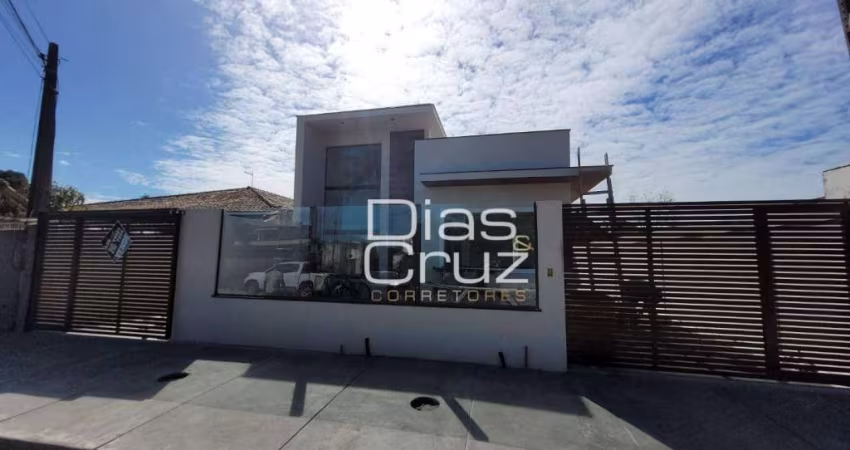 Linda casa com 2 quartos no Terra Firme, Rio das Ostras