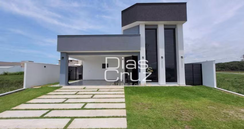 Casa de Alto Padrão com 3 quartos à venda, 250 m² por R$ 890.000 - Viverde - Rio das Ostras/RJ