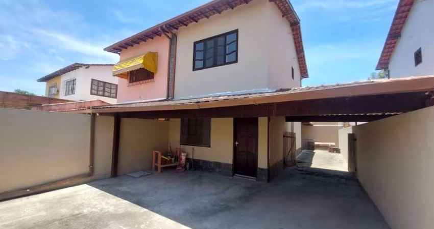 Casa com 2 quartos à venda, 96 m² por R$ 340.000 - Chácara Mariléa - Rio das Ostras/RJ