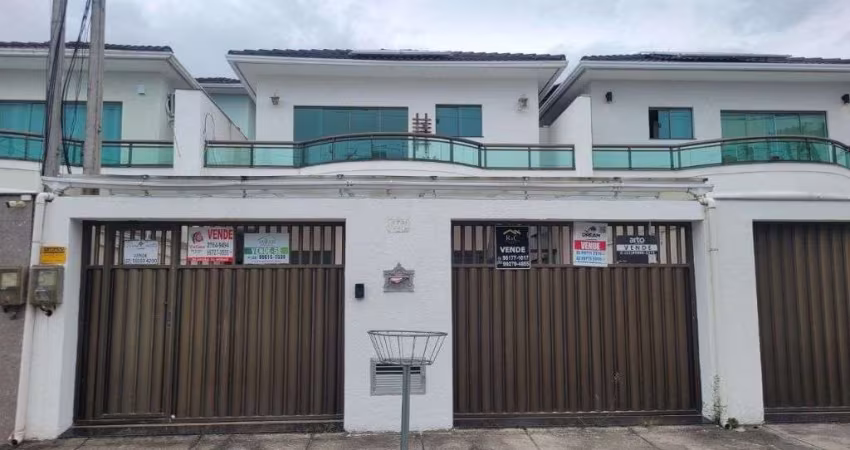 Casa de Alto Padrão com 4 quartos à venda, Recreio - Rio das Ostras/RJ
