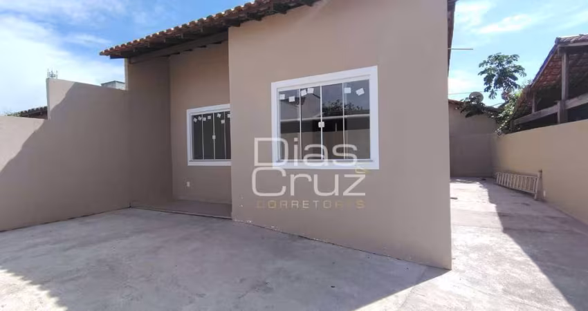 Oportunidade em Rio das Ostras, Village com 2 quartos sendo 1 suíte!