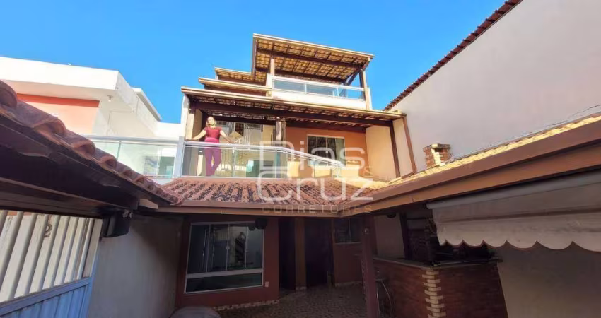 Duplex no Jardim Bela Vista em Rio das Ostras, 3 quartos