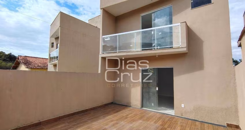 Duplex independente no Serramar em Rio das Ostras com 2 suítes