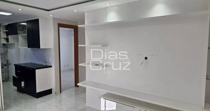 Apartamento com 2 dormitórios para alugar, 50 m² por r$ 2.200,00/mês - atlântica - rio das ostras/rj