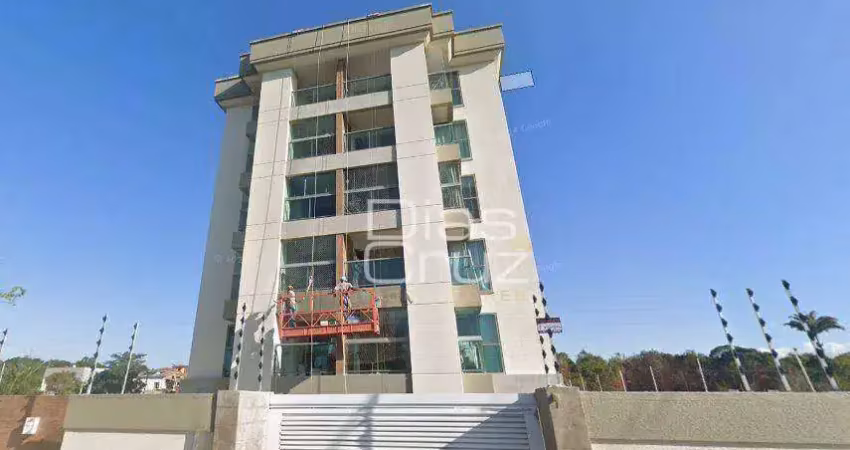 Apartamento mobiliado com 2 quartos e varanda gourmet - condomínio com piscina e elevador