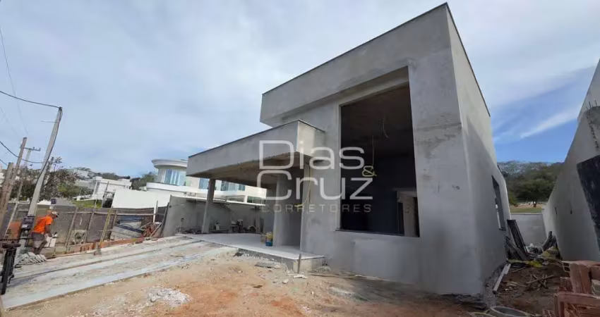 Casa com 3 quartos à venda, 207 m² por r$ 1.090.000 - extensão do bosque - rio das ostras/rj