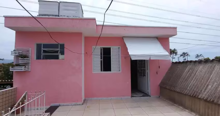 Casa para Venda em Mogi das Cruzes, centro, 2 dormitórios, 1 suíte, 2 banheiros