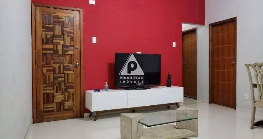 Casa 4 quartos 1 suite 1 vaga Jardim Shopping BRT comercio Jacarepagua Tanque