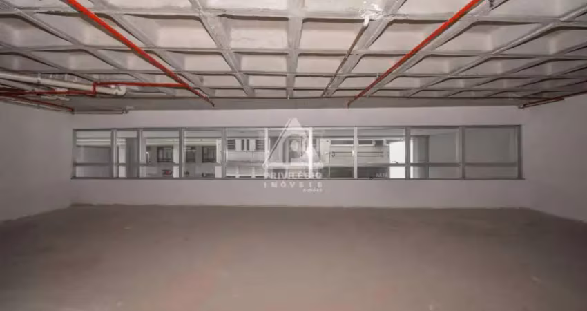 Venda de sala comercial 201, centro, 147 m2, infraestrutura empresarial.