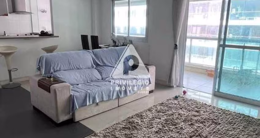 Apartamento de 2 suítes em Botafogo com vista para o Cristo